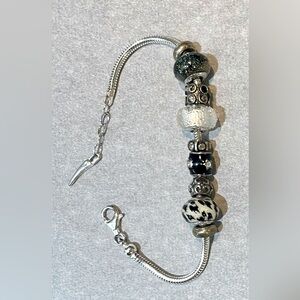 925 Sterling ladies Italian bracelet with beads